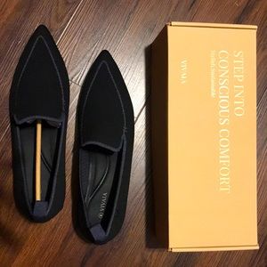Vivaia pointed flats loafers black BNIB EU43 US 11